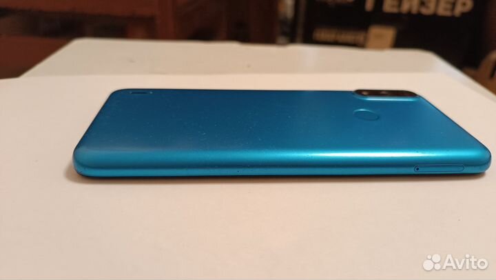 Lenovo K13, 2/32 ГБ