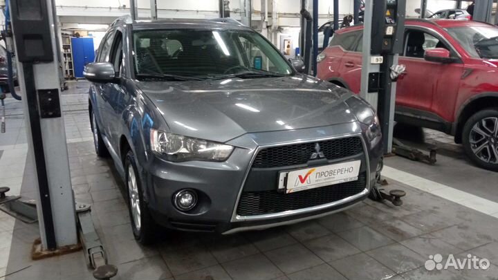 Mitsubishi Outlander 2.4 CVT, 2010, 241 745 км