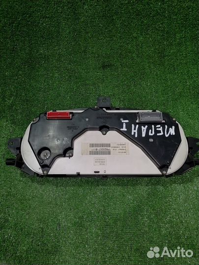 Панель приборов Renault Megane