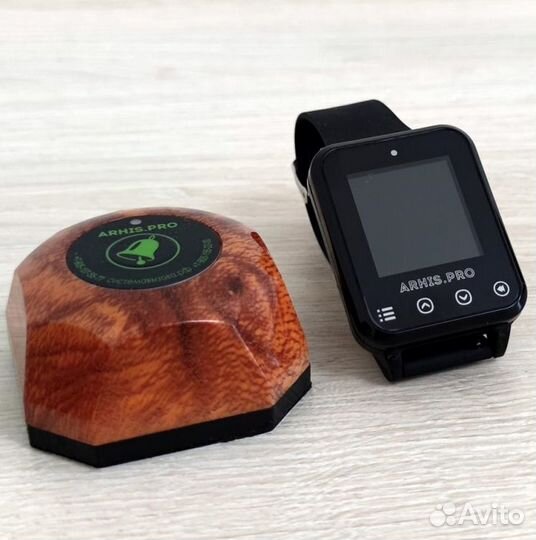 Кнопка вызова официанта и часы пейджер Элит