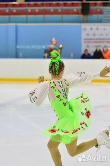 Костюм для фигурного катания 140