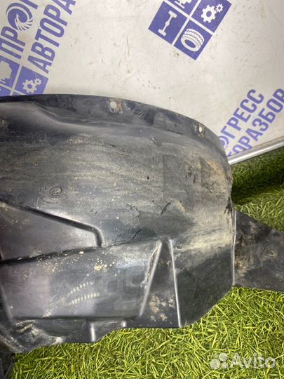 Подкрылок передний левый Chevrolet Lacetti хэтчбек
