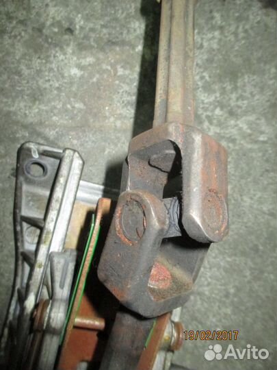 Колонка рулевая 1750066 Ford Focus II 2005-2008