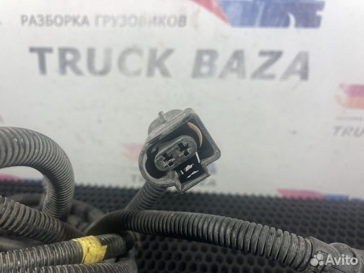 Проводка боковых габаритных огней Volvo FH