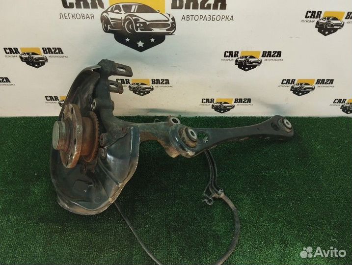 Кулак поворотный задний левый Audi A4, Seat Exeo