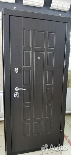 Дверь входная металл Виргиния венге