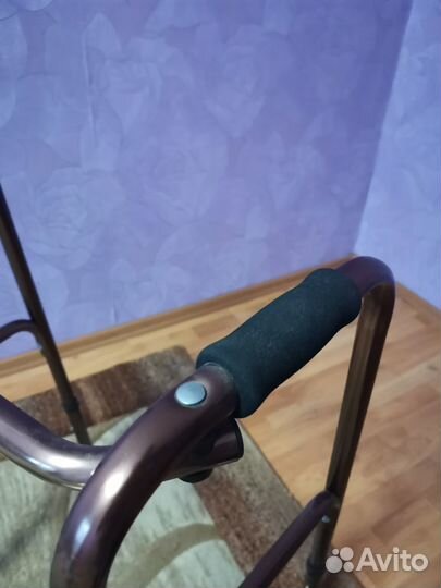 Ходунки для взрослых, пожилых людей и инвалидов