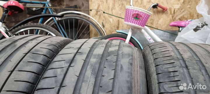 Dunlop SP Sport Maxx 050+ 225/45 R17 94Y