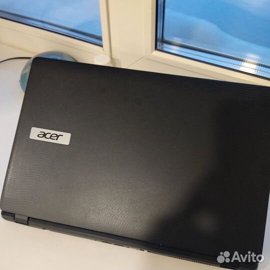 Шустрый Тонкий ноутбук Acer