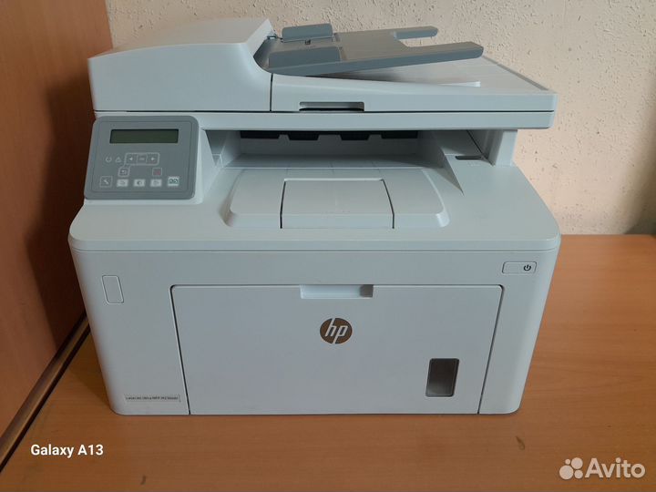 Лазерное мфу HP LJ Pro M230sdn
