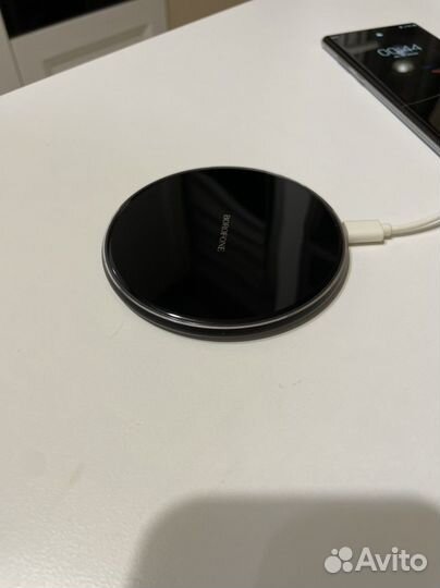Беспроводное зарядное устройство Borofone BQ3