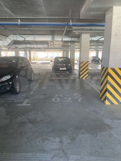 Машиноместо, 13 м²