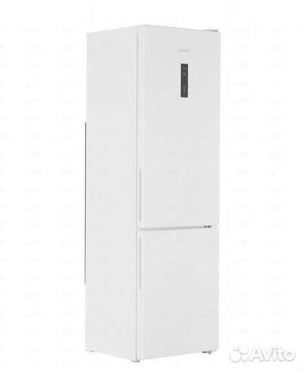 Холодильник Indesit 5200 W