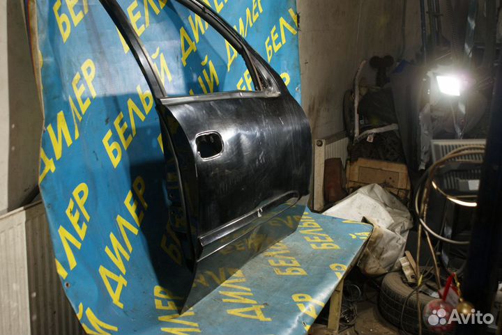 Передняя правая дверь Nissan Almera Classic B10