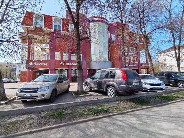 Помещение с арендатором 1312 м2 Проспект Октября