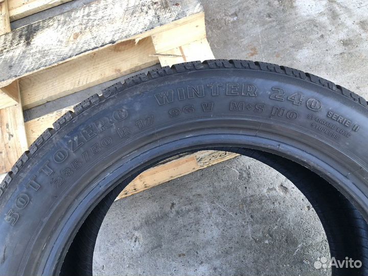 Pirelli Winter Sottozero 240 Serie II 235/50 R17