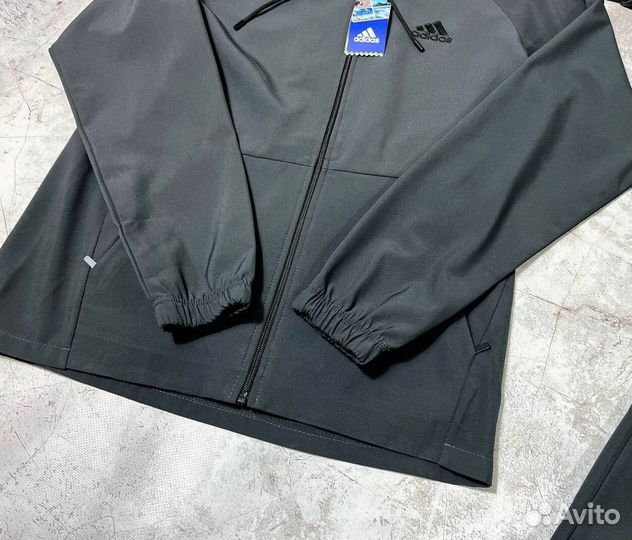 Спортивные костюмы Adidas