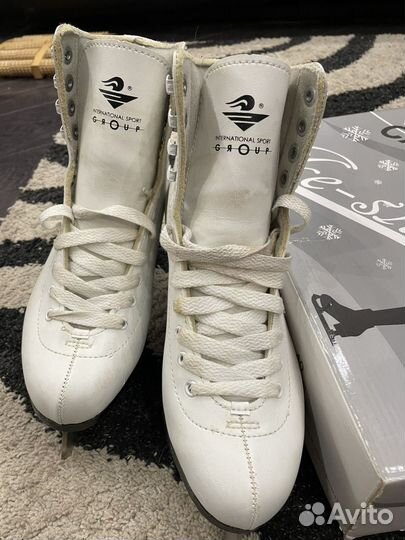 Коньки фигурные,размер 40
