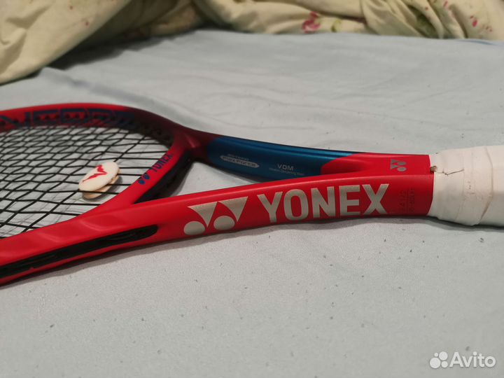Ракетка yonex vcore 98 isometric