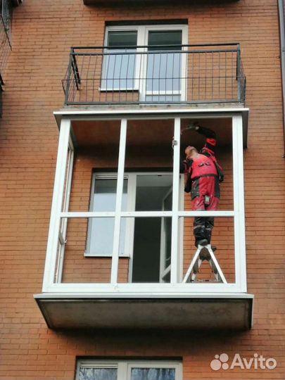 Остекление балконов и лоджий под ключ качественно