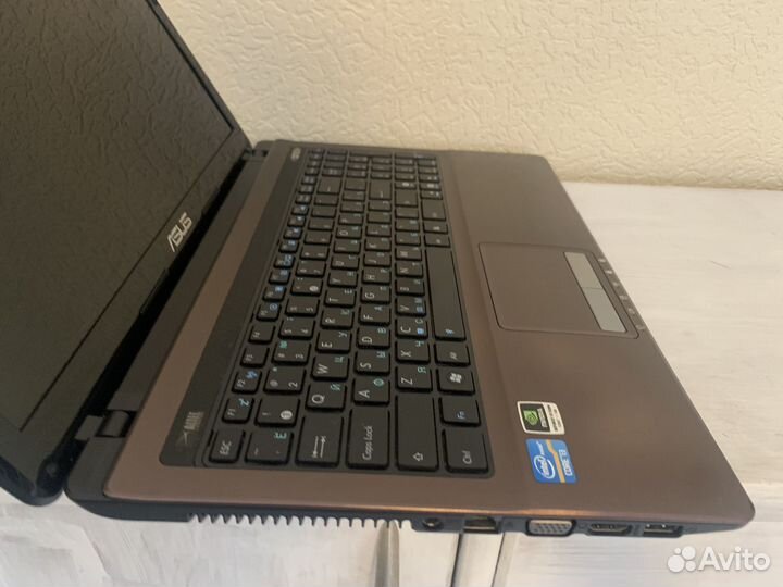 Ноутбук Asus K52JC, i3-2310m, 4GB, 320GB, GT-520