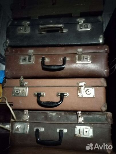 Старинные чемоданы