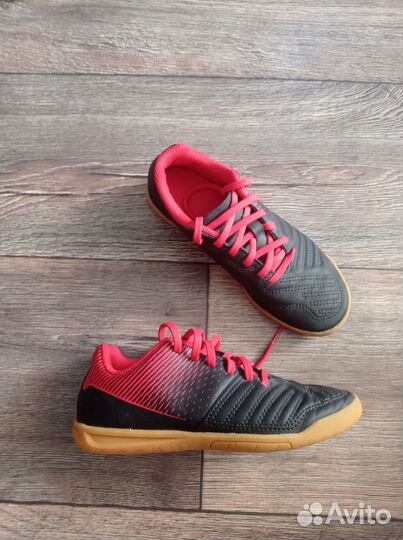 Футбольные бутсы для зала детские