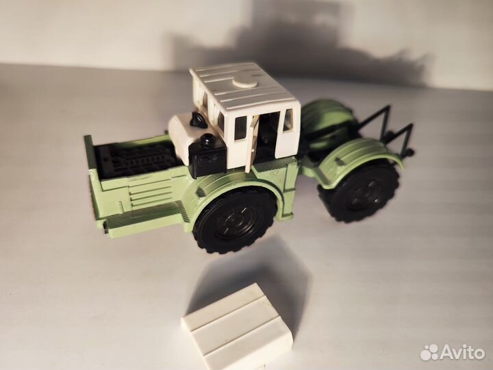 Модель СССР, трактор Кировец, 1:43