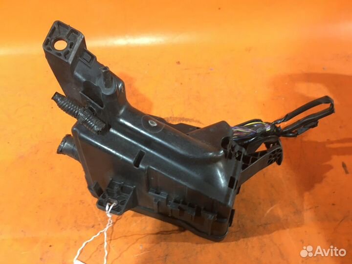 Блок предохранителей Toyota Vellfire ANH20W