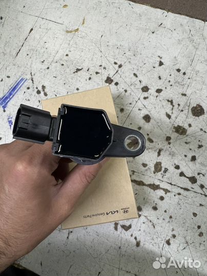 Катушка зажигания 27300-3F100