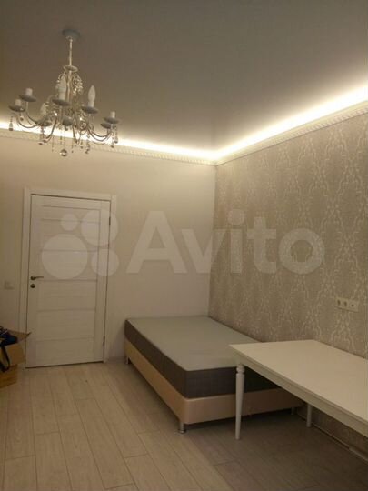 4-к. квартира, 93 м², 1/2 эт.