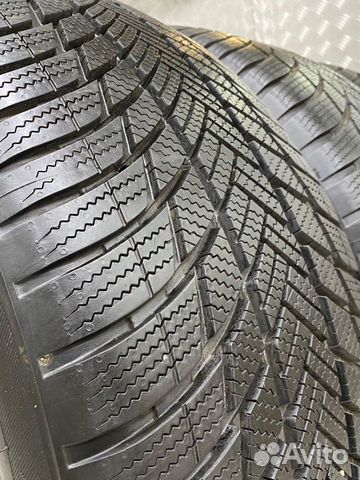 Bridgestone Blizzak LM-001 275/45 R20