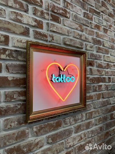 Неоновая стеклянная картина Tattoo (газовый неон)