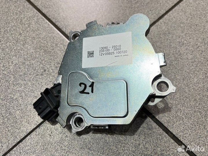 Клапан фазорегулятора Toyota Camry axvh70-1030006