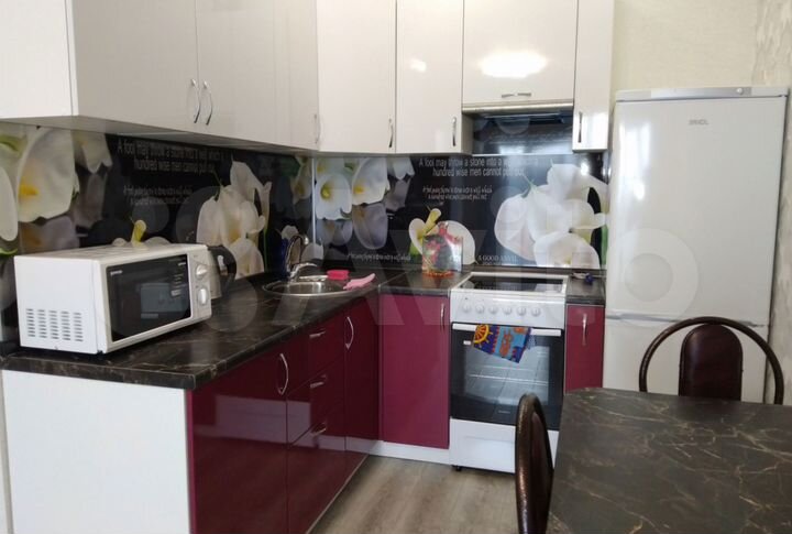 2-к. квартира, 50 м², 5/10 эт.