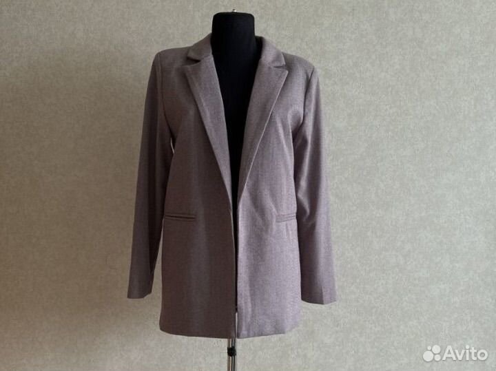 Костюм брючный женский 44