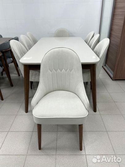 Стол и Стулья