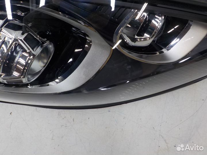Фара правая Porsche Macan