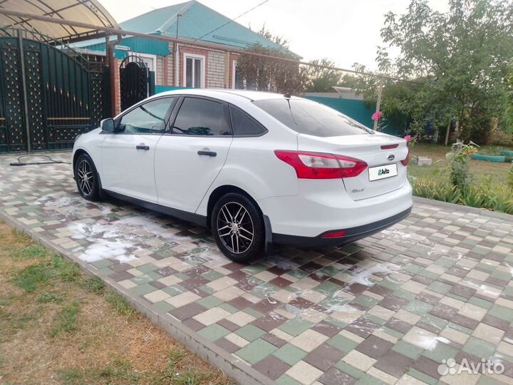 Ford Focus 1.6 МТ, 2013, 130 000 км