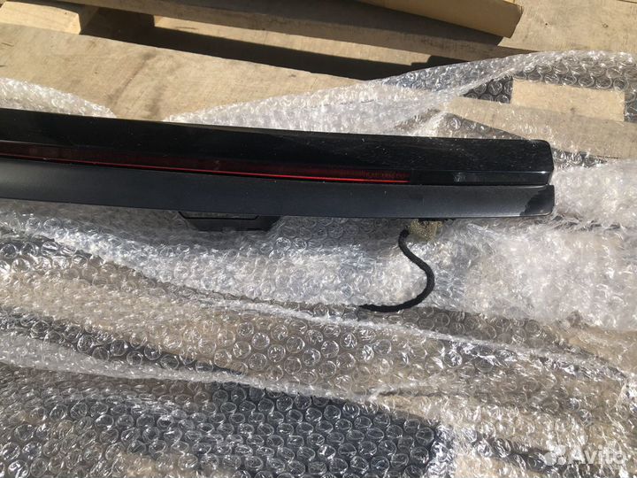 Стоп сигнал bentley flying spur 05-10