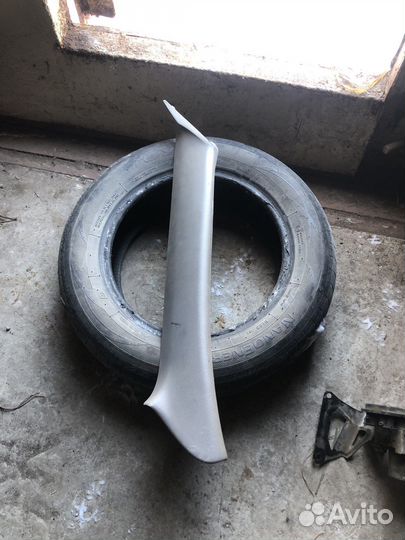 Subaru forester sg5 накладка стойки левая