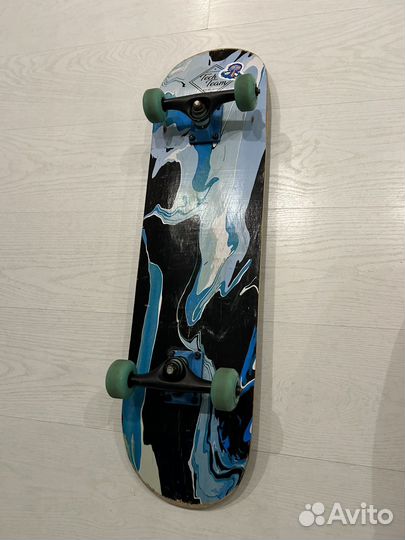 Скейтборд фирмы Tech Team
