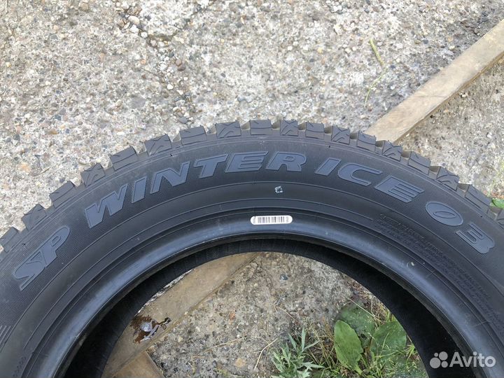 Dunlop SP Winter Ice 03 205/60 R16 96T