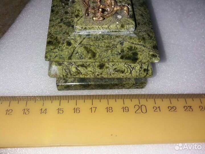 Шкатулка 6на6см (змеевик)