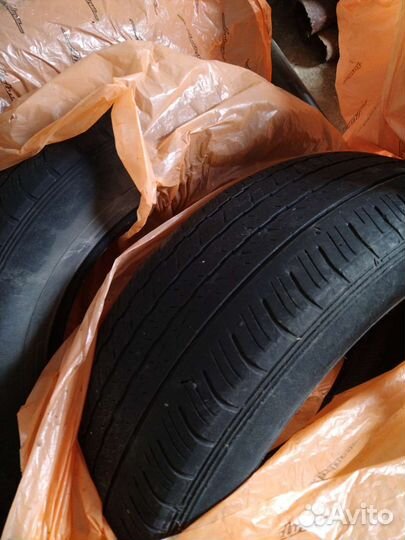 Dunlop Bi-Guard 950L 225/60 R18 98