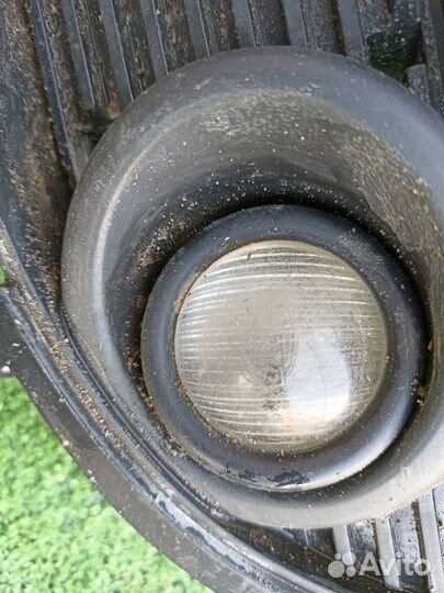 Фара противотуманная передняя левая Mitsubishi