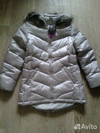 Новый пуховик на девочку 146