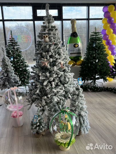 Ель елка сосна искуственнаяв снегу