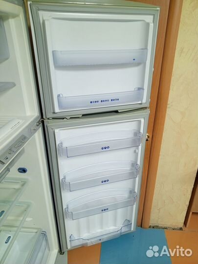 Холодильник whirlpool. Гарантия. Доставка