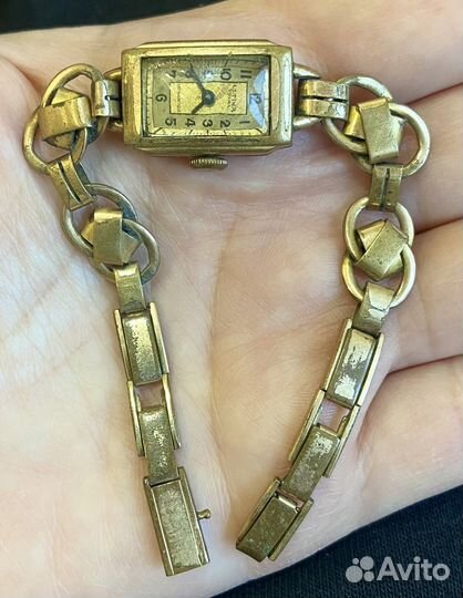 Часы женские довоенные